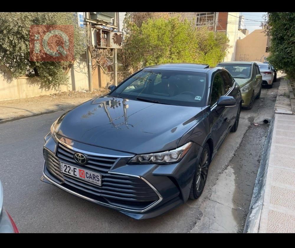تويوتا أفالون